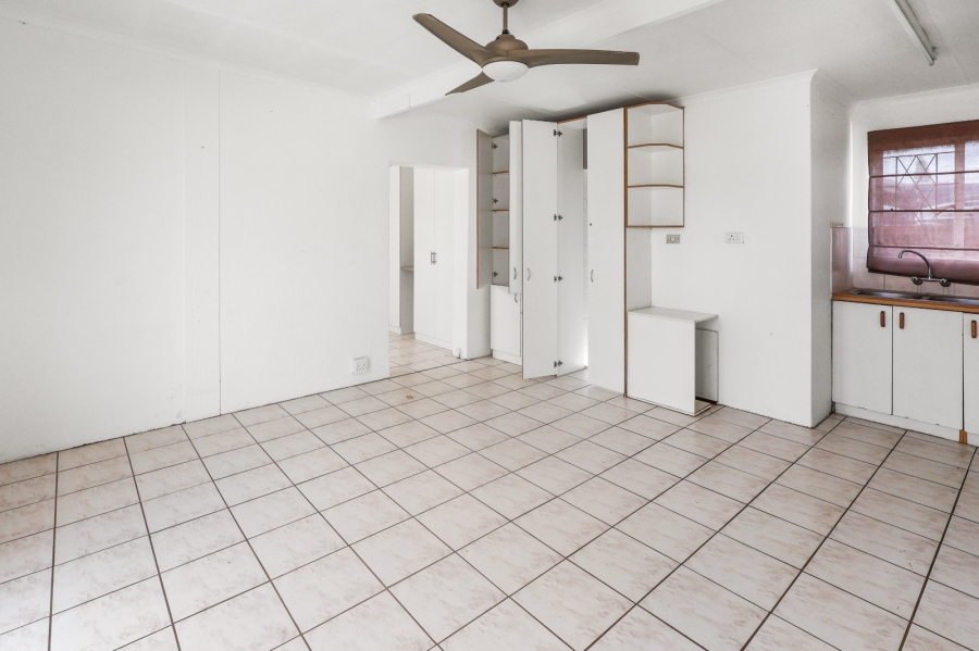 To Let 4 Bedroom Property for Rent in Baysville Eastern Cape